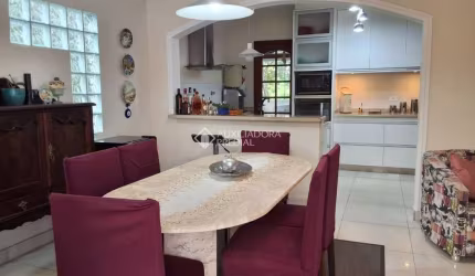 Casa com 5 quartos à venda na Rua Mar Del Plata, 970, Barreiros, São José, 242 m2 por R$ 979.000