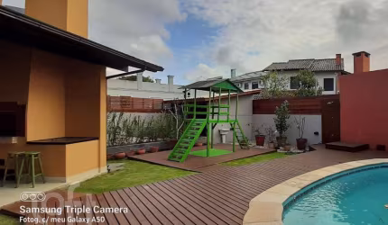 Casa com 4 quartos à venda na Rua Professor Marcos Cardoso Filho, 763, Córrego Grande, Florianópolis, 267 m2 por R$ 1.900.000