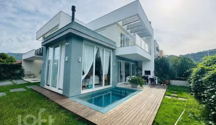 Casa em condomínio fechado com 4 quartos à venda na Rua Gaivotas, 20, Lagoa da Conceição, Florianópolis, 245 m2 por R$ 2.660.000
