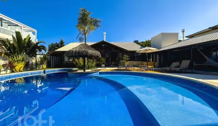 Casa em condomínio fechado com 4 quartos à venda na Rua Reverendo Gelson dos Santos Castro, 8, Rio Tavares, Florianópolis, 530 m2 por R$ 7.800.000