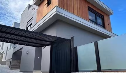 Casa em condomínio fechado com 3 quartos à venda na Rua Acelon Eduardo da Silva, 52, Córrego Grande, Florianópolis, 220 m2 por R$ 1.880.000