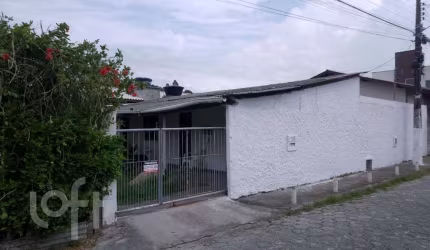 Casa com 1 quarto à venda na Servidão Portinari, 18, Tapera, Florianópolis, 43 m2 por R$ 420.000