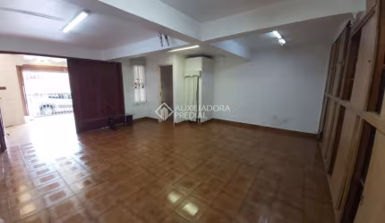 Casa em condomínio fechado com 3 quartos à venda na Rua Campos do Jordão, 29, Vila Clarice, Santo André, 209 m2 por R$ 620.000