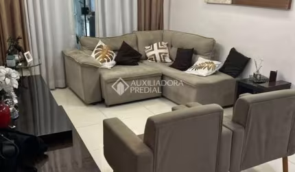 Casa com 3 quartos à venda na Rua Cidade de São Sebastião, 68, Nova Petrópolis, São Bernardo do Campo, 150 m2 por R$ 750.000