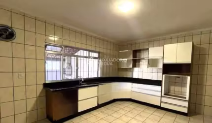 Casa com 3 quartos à venda na Saturnino João da Silva, 85, Jardim Zaira, Mauá, 400 m2 por R$ 600.000