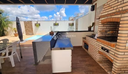 Casa com 3 quartos à venda na Alameda dos Jasmins, 78, Residencial do Bosque, Garça, 229 m2 por R$ 1.150.000
