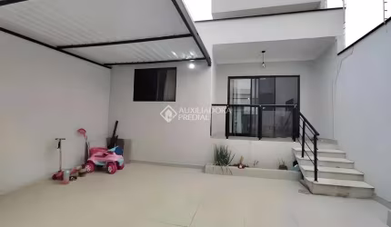 Casa com 3 quartos à venda na Rua Martim Pescador, 55, Portal dos Passaros, São José dos Campos, 128 m2 por R$ 750.000