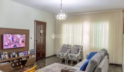 Casa com 3 quartos à venda na Rua Flamínio Fávero, 269, Nova Petrópolis, São Bernardo do Campo, 184 m2 por R$ 655.000