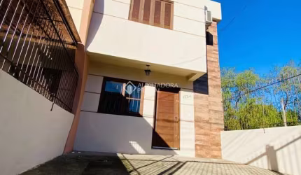 Casa com 2 quartos à venda na Rua Guarani, 1394, Vila Imbui, Cachoeirinha, 63 m2 por R$ 235.000
