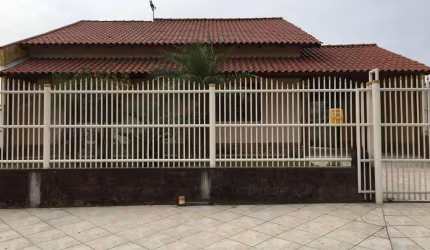 Casa com 3 quartos à venda na Rua Jacob Leonardo Denicol, 274, Moradas do Sobrado, Gravataí, 180 m2 por R$ 500.000
