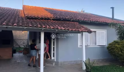 Casa com 2 quartos à venda na Rua Tarumã, 194, São Jerônimo, Gravataí, 90 m2 por R$ 330.000
