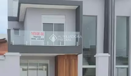 Casa com 3 quartos à venda na Avenida Homero Ribeiro, 101, Remanso, Xangri-Lá, 134 m2 por R$ 700.000