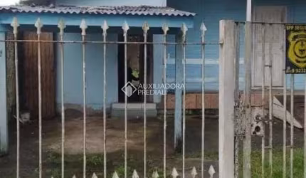 Casa com 2 quartos à venda na Rua Espírito Santo, 327, Parque Espírito Santo, Cachoeirinha, 65 m2 por R$ 196.100