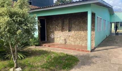 Casa com 2 quartos à venda na Rua Lídio Batista Soares, 1019, COHAB, Cachoeirinha, 168 m2 por R$ 450.000