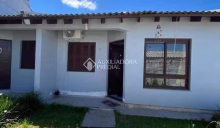Casa com 2 quartos à venda na Rua Vasco Alves, 449, São Judas Tadeu, Gravataí, 50 m2 por R$ 250.000