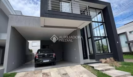 Casa com 3 quartos à venda na Avenida Obedy Cândido Vieira, 620, Central Parque, Cachoeirinha, 194 m2 por R$ 1.650.000