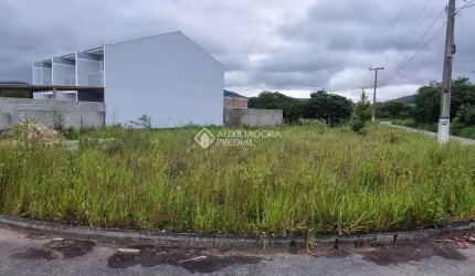 Terreno à venda na Avenida Ceniro Luiz Ribeiro Martins, Forquilhas, São José, 506 m2 por R$ 457.500