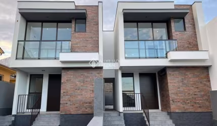 Casa com 3 quartos à venda na Rua Manoel Marques Júnior, 156, Serraria, São José, 103 m2 por R$ 650.000