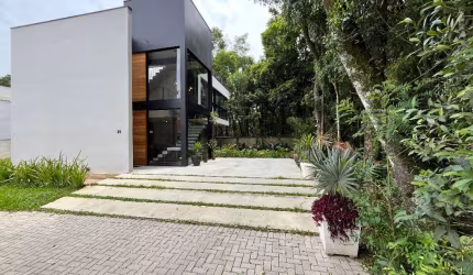 Casa 4 Dormitórios - Residencial Cittadella - Umbará