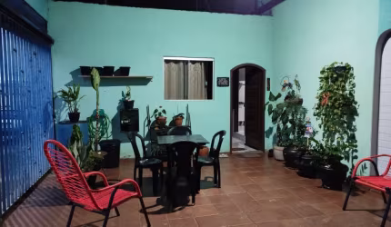 Casa 2 Quartos Centro Oeste Goiânia