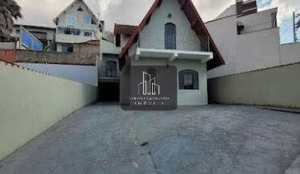 EXCELENTE CASA À VENDA NO JARDIM CENTENÁRIO