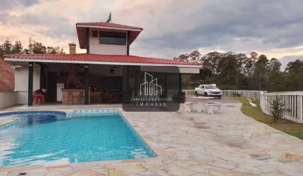 CHÁCARA DE ALTO PADRÃO À VENDA EM BANDEIRA DO SUL - MG