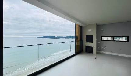 Lindo apto frente mar em Porto Belo