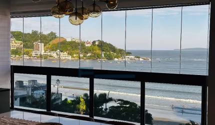 Pronto, mobiliado, 60 metros do mar