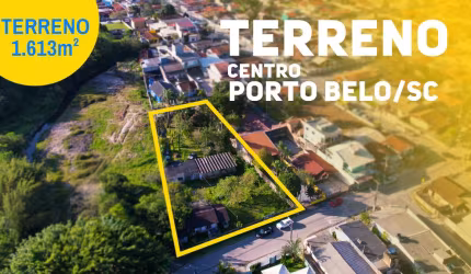 Área no centro de Porto Belo