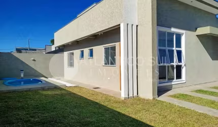 Casa nova com piscina,3 quartos à venda, GAIVOTAS, MATINHOS - PR