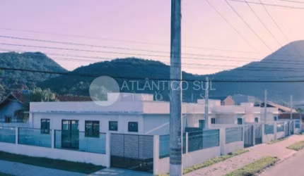 Casa em Residencial à venda com 03 Quartos, TABULEIRO, MATINHOS - PR