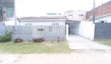 Terreno com 2 imóveis  no Balneário Canoas  , PONTAL DO PARANA - PR