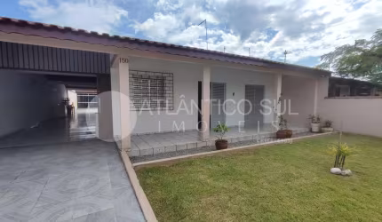 Casa com piscina para locação,  Praia de Leste, PONTAL DO PARANA - PR