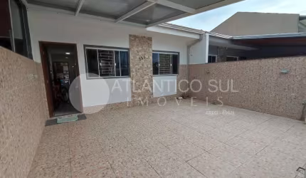 Casa próxima do mar com 2 quartos em Praia de Leste, PONTAL DO PARANA - PR