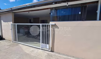 CASA COM 2 QUARTOS EM CONDOMÍNIO, PRÓXIMO AO MAR, Carmery, PONTAL DO PARANÁ