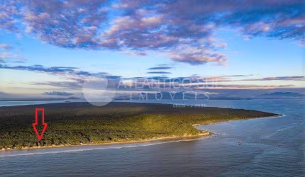 Terreno à venda frente mar    Medindo 485m  ILHA DO MEL, PARANAGUA - PR