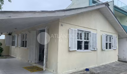 Casa à venda, a apenas 50 metros do mar, Praia de Leste, PONTAL DO PARANA - PR