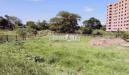 Terreno Comercial para aluguel, com 1.100m², - Centro - Gravataí / RS por R$ 2.500,00