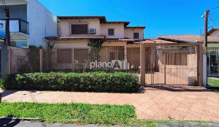 Casa Comercial para aluguel, com 218m², 3 quartos 1 suíte - Dom Feliciano - Gravataí / RS por R$ 5.000,00