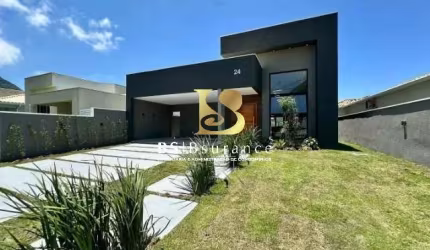 Casa em condomínio fechado com 1 quarto à venda na Oscar Vieira da Costa Júnior, 2783, Cajueiros (Itaipuaçu), Maricá por R$ 900.000