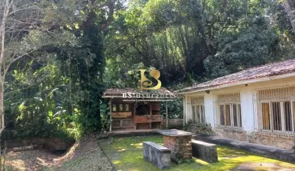 Chácara / sítio com 2 quartos à venda na Aristides Melo, 660, Muriqui, Niterói por R$ 800.000