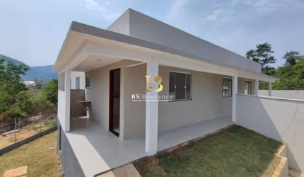Casa com 2 quartos à venda na Cinco, 1, São José do Imbassaí, Maricá por R$ 310.000