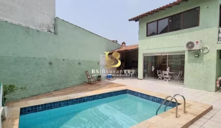 Casa com 4 quartos à venda na Rua Jornalista Carlos Vilhena, 116, Piratininga, Niterói por R$ 1.300.000