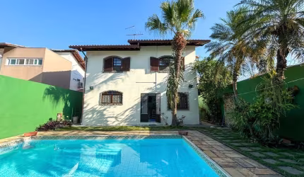 Casa com 5 quartos para alugar na Manoel Pacheco Carvalho, 136, Piratininga, Niterói por R$ 6.500