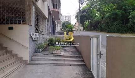 Apartamento com 2 quartos à venda na Rua Zoraida Brasil Alcântara, 94, Fonseca, Niterói por R$ 185.000