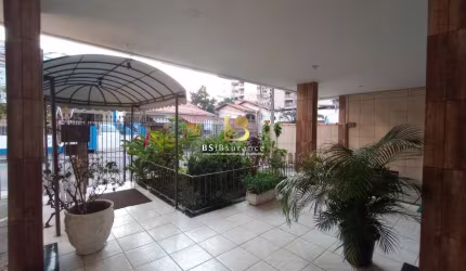 Apartamento com 2 quartos para alugar na Rua General Antônio Rodrigues, 339, Centro, São Gonçalo por R$ 1.200