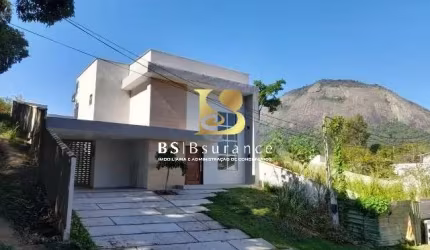 Casa em condomínio fechado com 3 quartos à venda na Velha de Maricá, 240, Inoã, Maricá por R$ 698.000