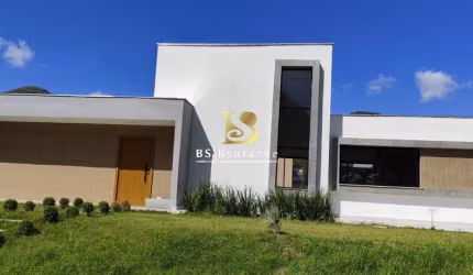 Casa em condomínio fechado com 3 quartos à venda na Vereador Oldemar Guedes Figueiredo, 104, Ubatiba, Maricá por R$ 900.000
