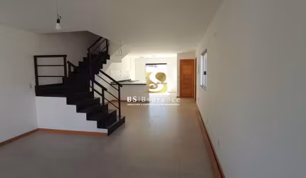 Casa com 3 quartos à venda na Dr Edgar Borges, 240, Serra Grande, Niterói por R$ 720.000