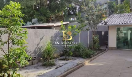 Casa em condomínio fechado com 2 quartos à venda na Rodovia Amaral Peixoto, 325, Inoã, Maricá por R$ 690.000